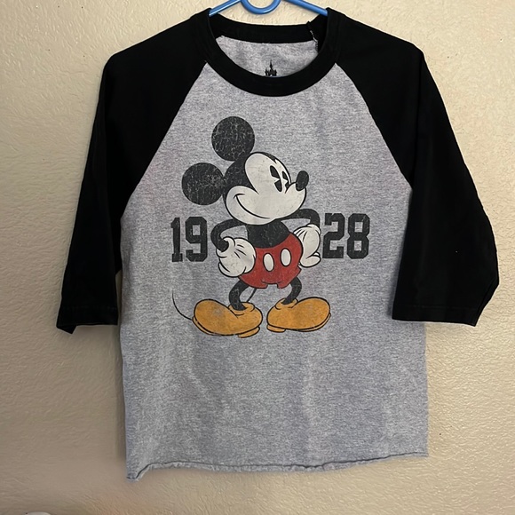 Disney Tops - Disney parks Mickey Mouse sz S